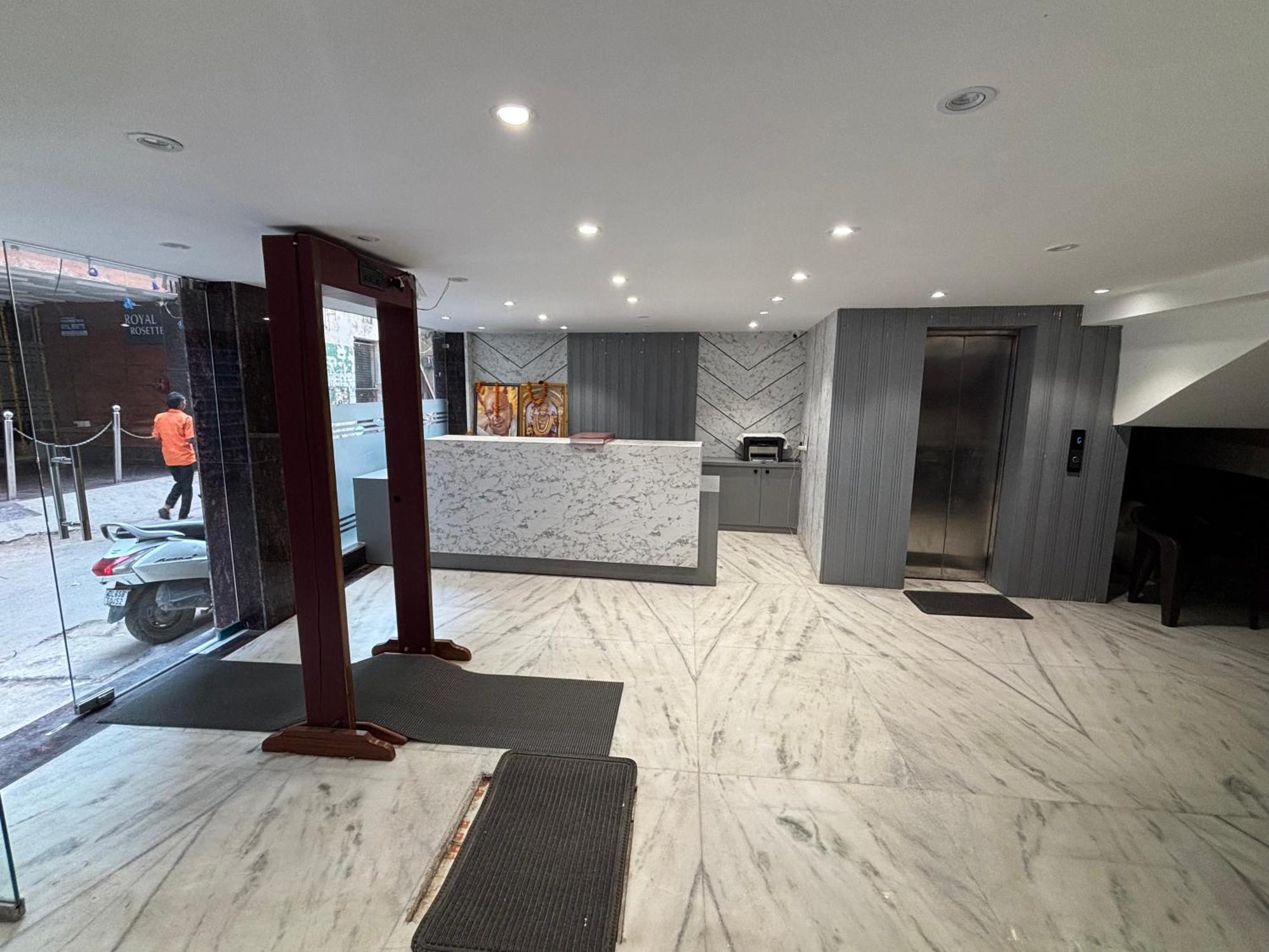 Cg Internationl By Sweet Guest House Nueva Delhi Exterior foto